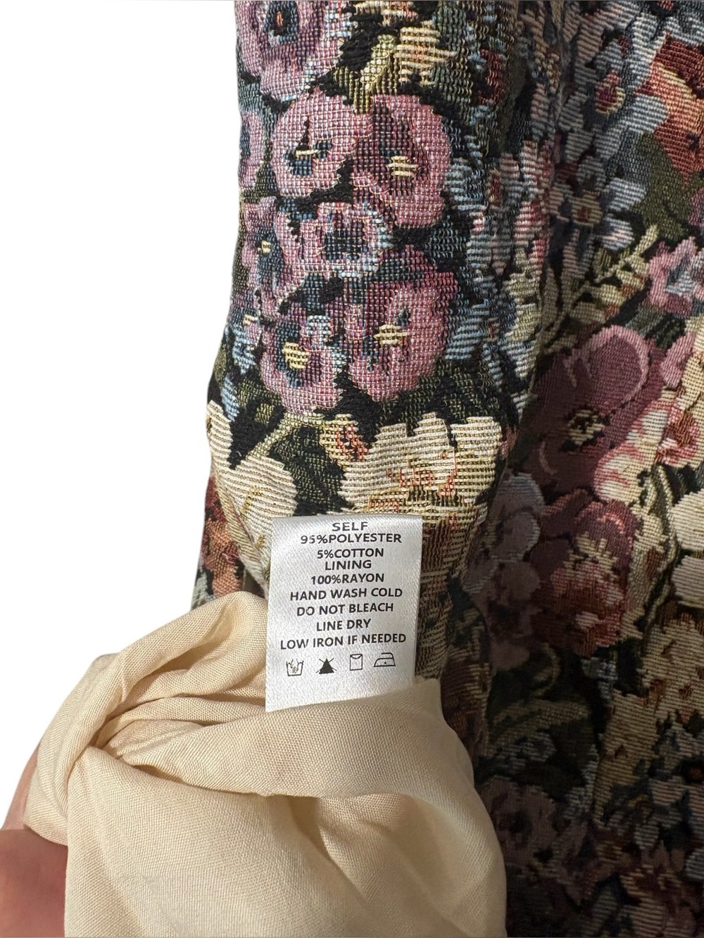 Lalavon Floral Camdyn Mini Dress - Picture 9 of 10
